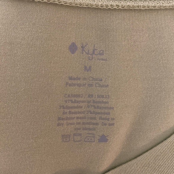 Kyte Baby Women’s Jogger Set in Pistachio - Picture 8 of 14